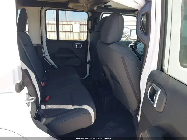1C4PJXEN4TW185440 2026 JEEP WRANGLER - Image 8
