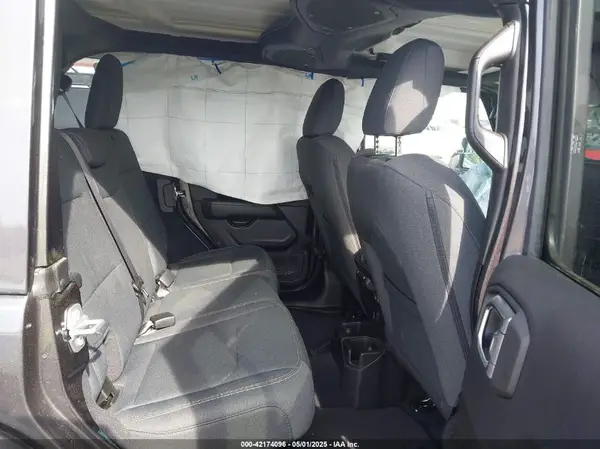1C4PJXEN5SW525130 2025 JEEP WRANGLER - Image 8