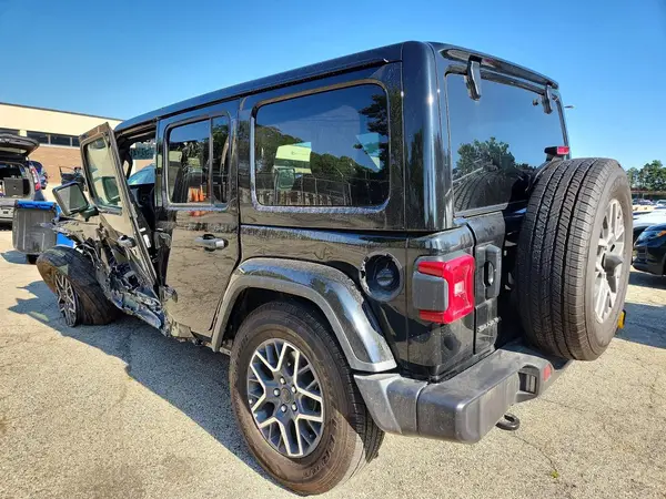 1C4PJXEN5SW644182 2025 JEEP WRANGLER - Image 2