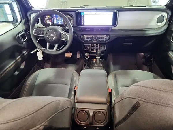 1C4PJXEN6SW654249 2025 JEEP WRANGLER - Image 8