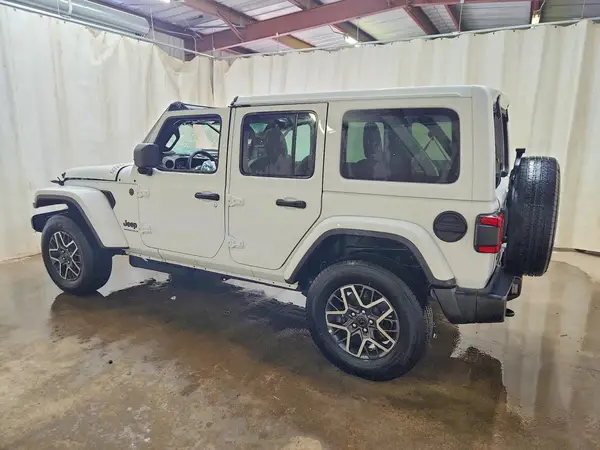 1C4PJXEN6TW228059 2026 JEEP WRANGLER - Image 2