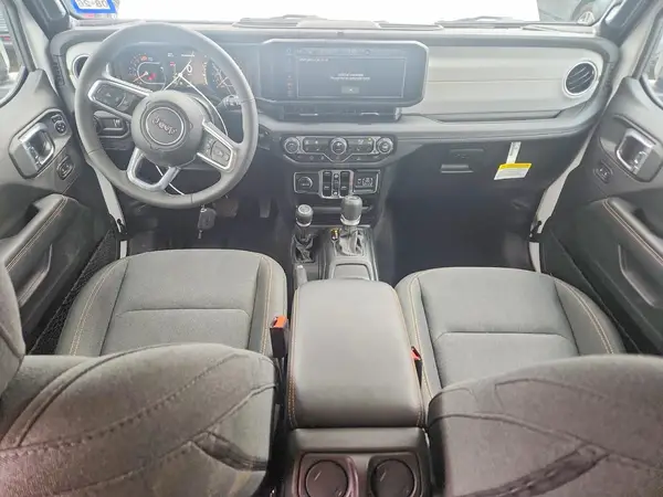 1C4PJXEN7SW644247 2025 JEEP WRANGLER - Image 8
