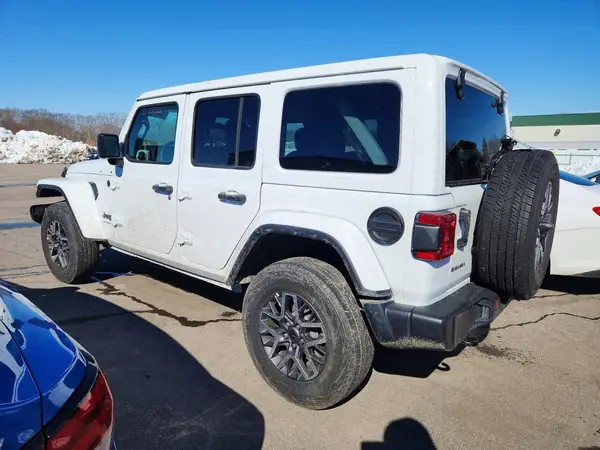 1C4PJXEN9SW560088 2025 JEEP WRANGLER - Image 2