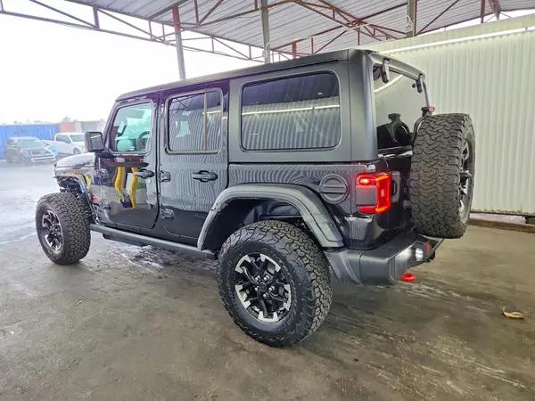 1C4PJXFG4TW213723 2026 JEEP WRANGLER - Image 2