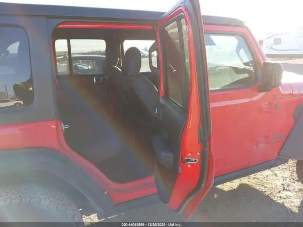 1C4PJXFGXTW184647 2026 JEEP WRANGLER - Image 8