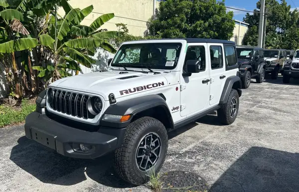 1C4PJXFN0SW566859 2025 JEEP WRANGLER - Image 2