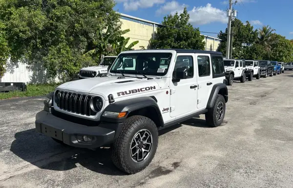 1C4PJXFN1SW566854 2025 JEEP WRANGLER - Image 2