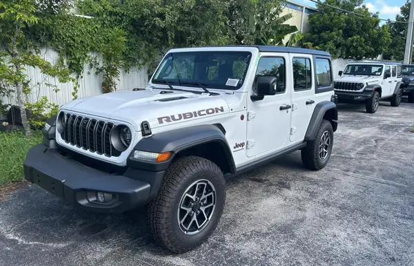 1C4PJXFN2SW566863 2025 JEEP WRANGLER - Image 2