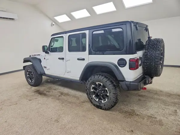 1C4PJXFN6SW526446 2025 JEEP WRANGLER - Image 2