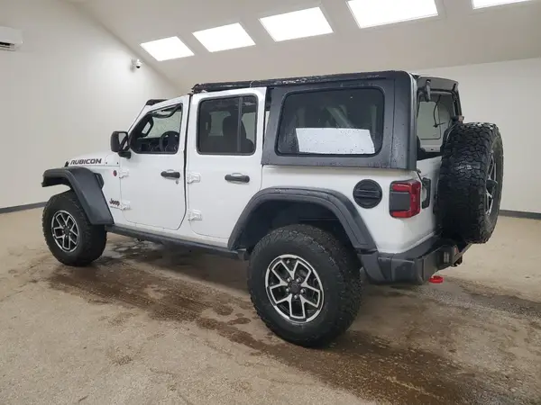1C4PJXFN8SW528196 2025 JEEP WRANGLER - Image 2