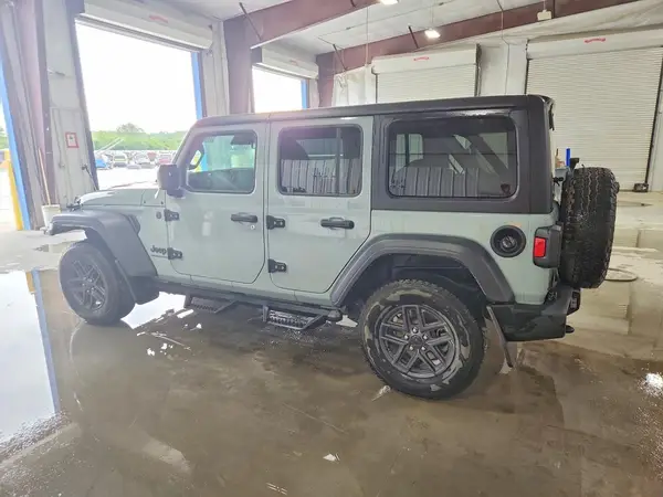 1C4PJXKN4RW169252 2024 JEEP WRANGLER - Image 2
