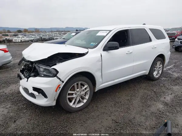 1C4RDJDG2SC553209 2025 DODGE DURANGO - Image 2