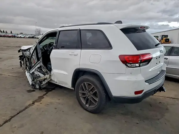 1C4RJEAG0GC351867 2016 JEEP GRAND CHEROKEE - Image 2