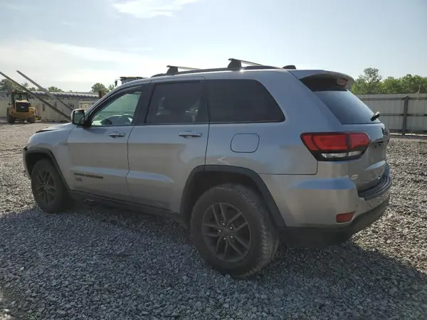 1C4RJEAG0HC609368 2017 JEEP GRAND CHEROKEE - Image 2