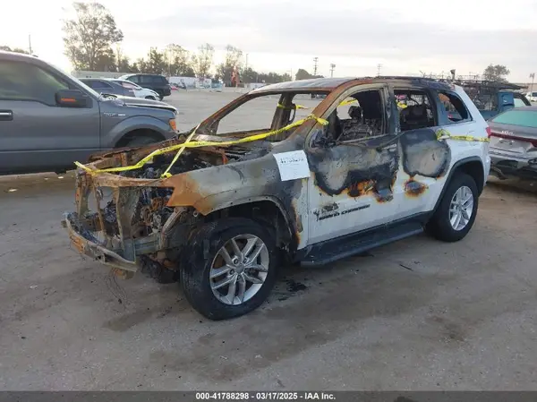 1C4RJEAG0HC618765 2017 JEEP GRAND CHEROKEE - Image 2