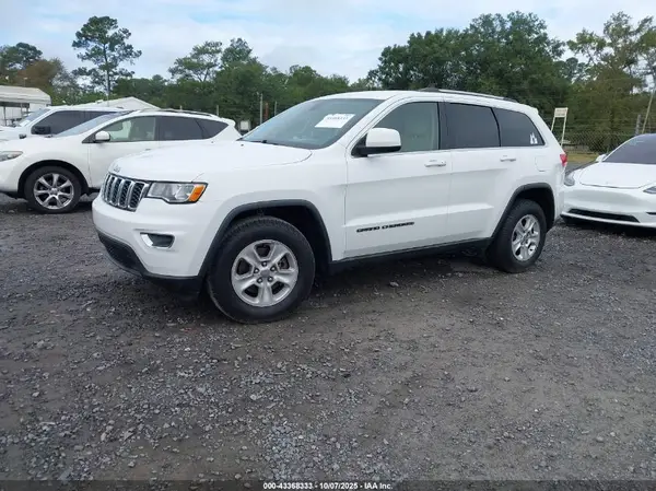 1C4RJEAG0HC621195 2017 JEEP GRAND CHEROKEE - Image 2