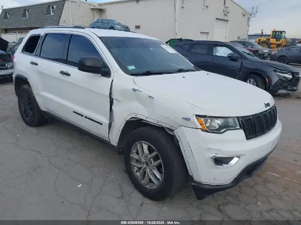 1C4RJEAG0HC757343 2017 JEEP GRAND CHEROKEE - Image 1