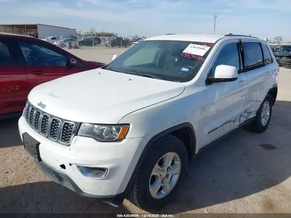 1C4RJEAG0HC785126 2017 JEEP GRAND CHEROKEE - Image 2