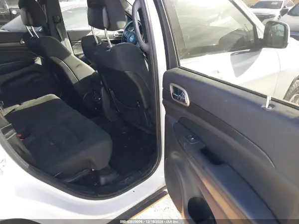1C4RJEAG0HC785126 2017 JEEP GRAND CHEROKEE - Image 8