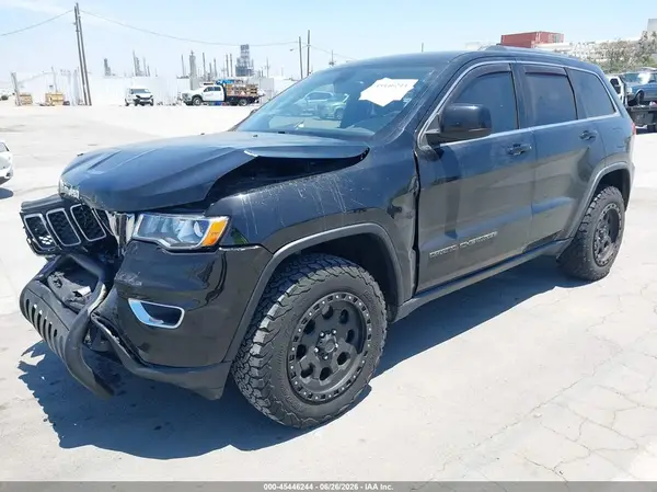 1C4RJEAG0HC813510 2017 JEEP GRAND CHEROKEE - Image 2