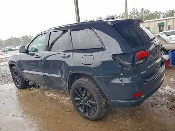 1C4RJEAG0HC868863 2017 JEEP GRAND CHEROKEE - Image 2