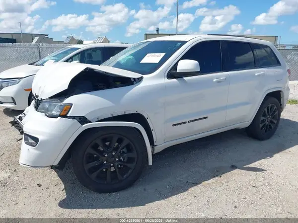 1C4RJEAG0JC197183 2018 JEEP GRAND CHEROKEE - Image 2