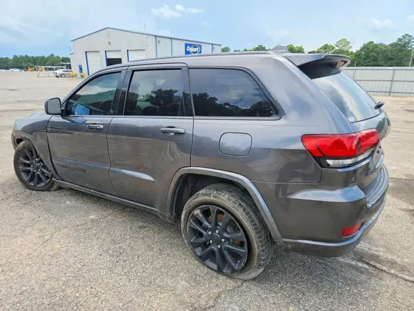 1C4RJEAG0JC201054 2018 JEEP GRAND CHEROKEE - Image 2