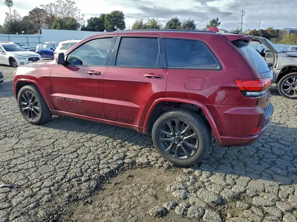 1C4RJEAG0JC300425 2018 JEEP GRAND CHEROKEE - Image 2