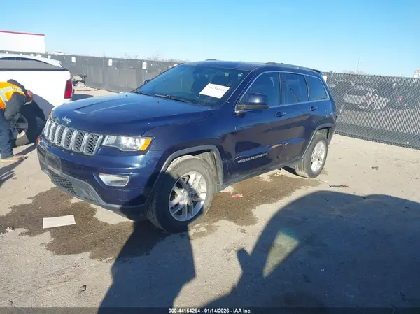 1C4RJEAG0JC301137 2018 JEEP GRAND CHEROKEE - Image 2