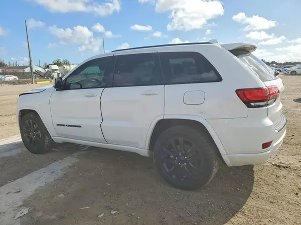 1C4RJEAG0JC354131 2018 JEEP GRAND CHEROKEE - Image 2