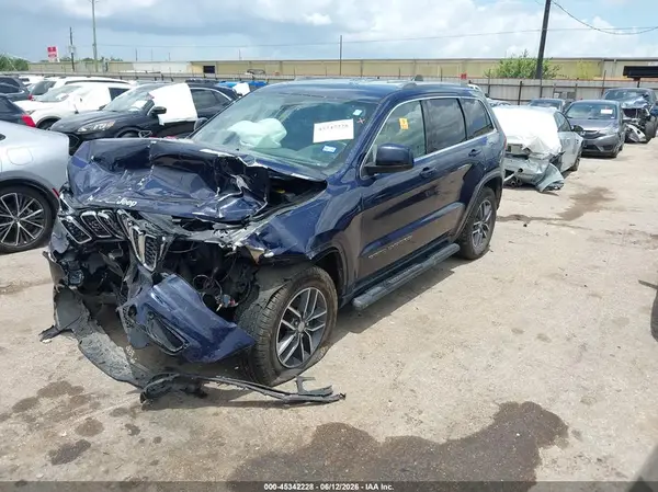 1C4RJEAG0JC450924 2018 JEEP GRAND CHEROKEE - Image 2