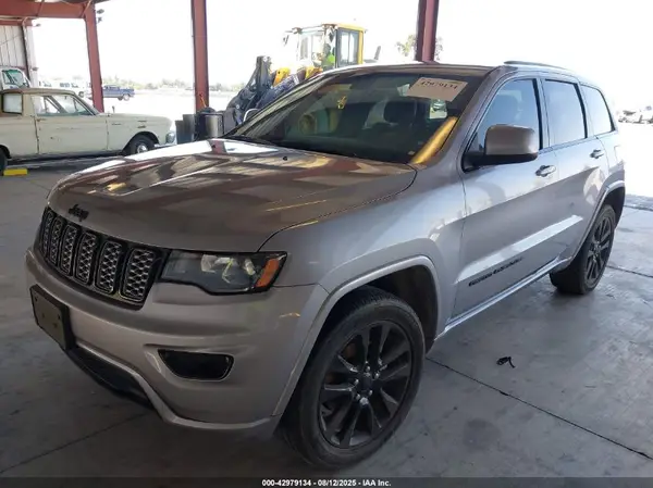 1C4RJEAG0KC630745 2019 JEEP GRAND CHEROKEE - Image 2