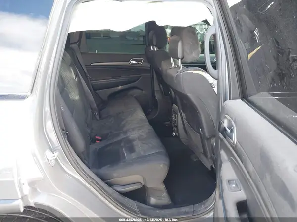 1C4RJEAG0KC690136 2019 JEEP GRAND CHEROKEE - Image 8