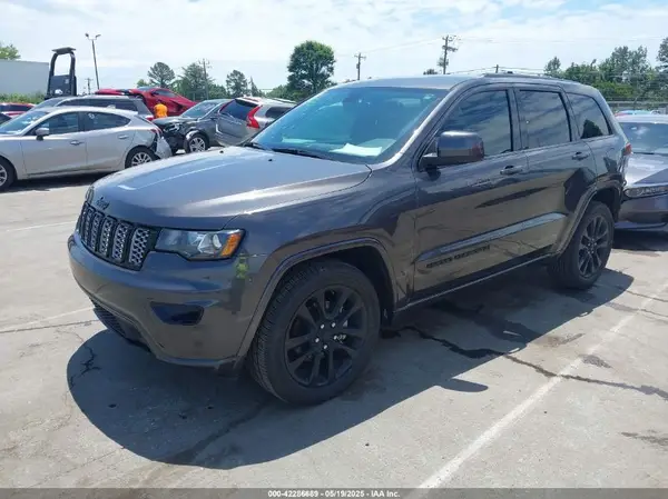 1C4RJEAG0KC778605 2019 JEEP GRAND CHEROKEE - Image 2