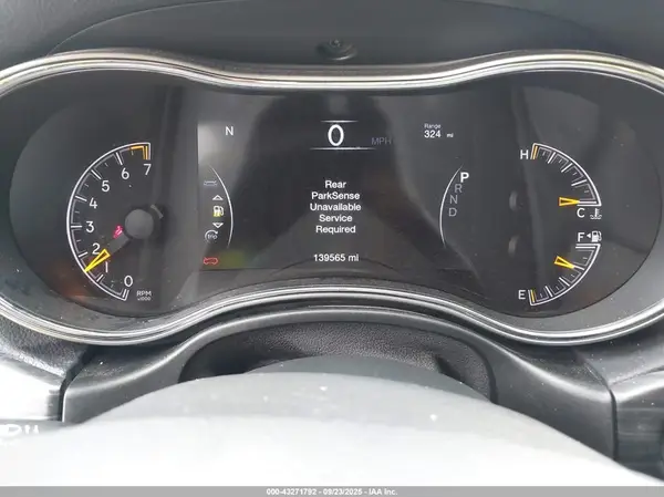 2019 JEEP GRAND CHEROKEE auction photo 7