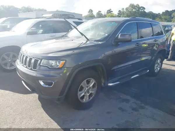 1C4RJEAG1HC610447 2017 JEEP GRAND CHEROKEE - Image 2