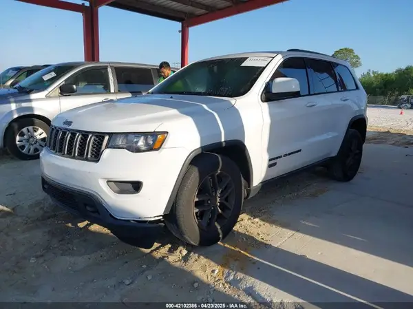 1C4RJEAG1HC669322 2017 JEEP GRAND CHEROKEE - Image 2