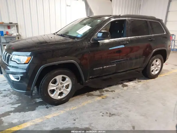 1C4RJEAG1HC685312 2017 JEEP GRAND CHEROKEE - Image 2