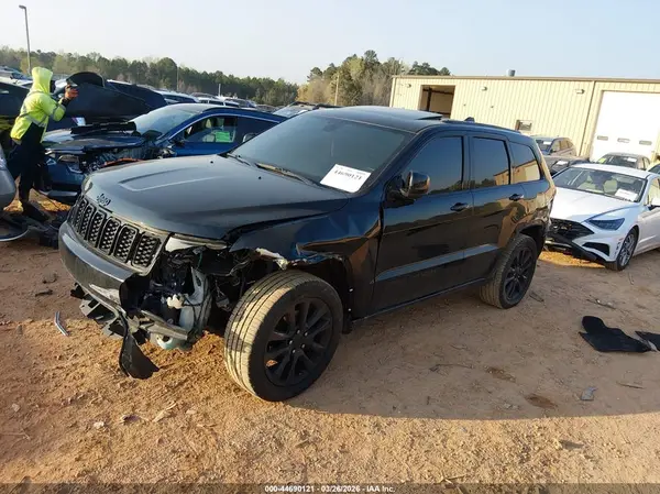 1C4RJEAG1HC716283 2017 JEEP GRAND CHEROKEE - Image 2
