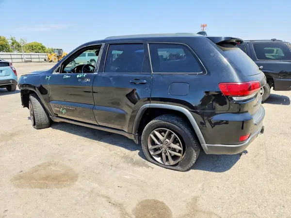 1C4RJEAG1HC717353 2017 JEEP GRAND CHEROKEE - Image 2
