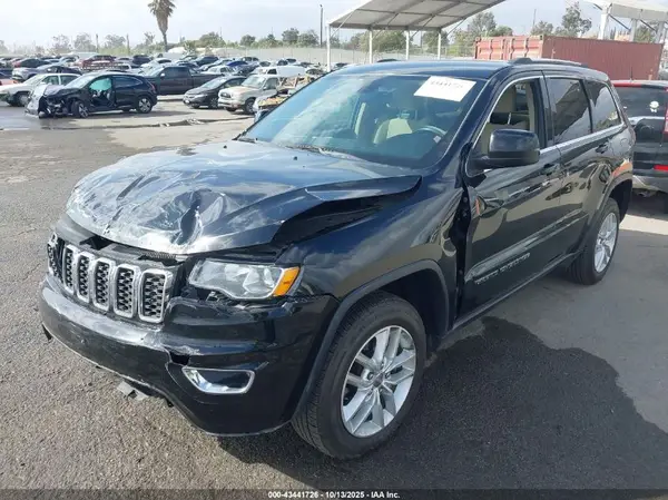 1C4RJEAG1HC780369 2017 JEEP GRAND CHEROKEE - Image 2