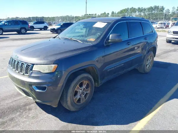 1C4RJEAG1HC845849 2017 JEEP GRAND CHEROKEE - Image 2