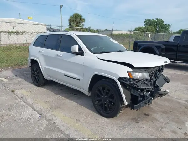 1C4RJEAG1HC915852 2017 JEEP GRAND CHEROKEE - Image 1