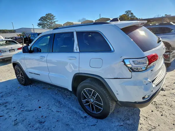 1C4RJEAG1JC265359 2018 JEEP GRAND CHEROKEE - Image 2