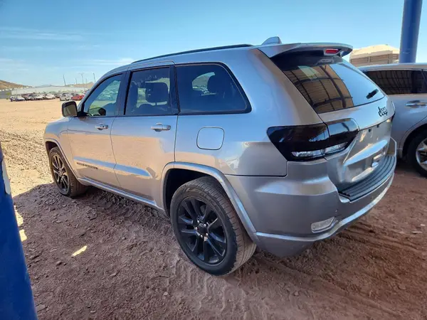 1C4RJEAG1JC471622 2018 JEEP GRAND CHEROKEE - Image 2