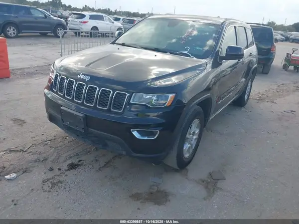 1C4RJEAG2HC669247 2017 JEEP GRAND CHEROKEE - Image 2