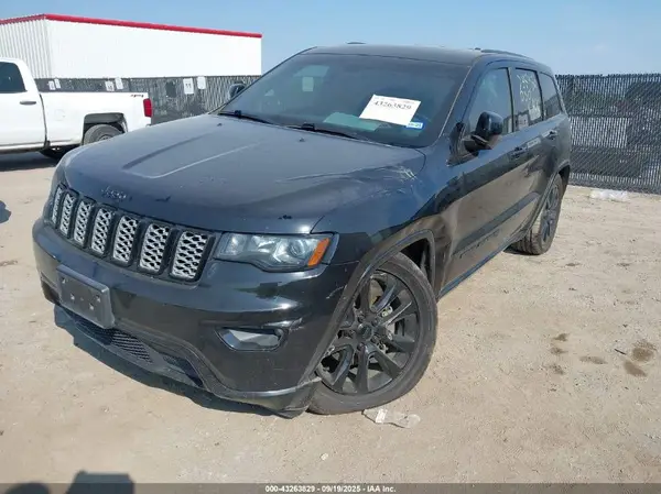 1C4RJEAG2HC845746 2017 JEEP GRAND CHEROKEE - Image 2