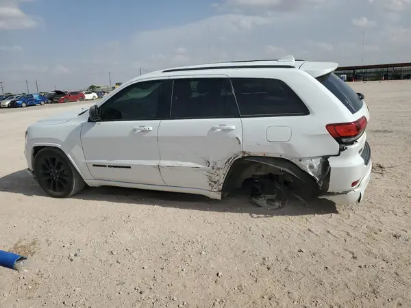 1C4RJEAG2JC157137 2018 JEEP GRAND CHEROKEE - Image 2