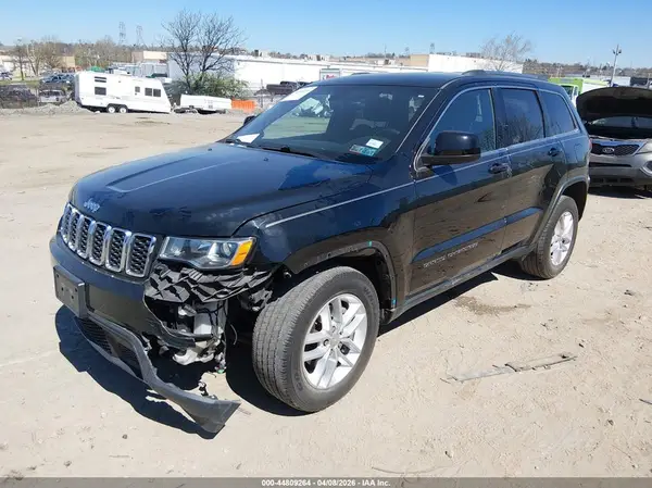 1C4RJEAG2JC168493 2018 JEEP GRAND CHEROKEE - Image 2