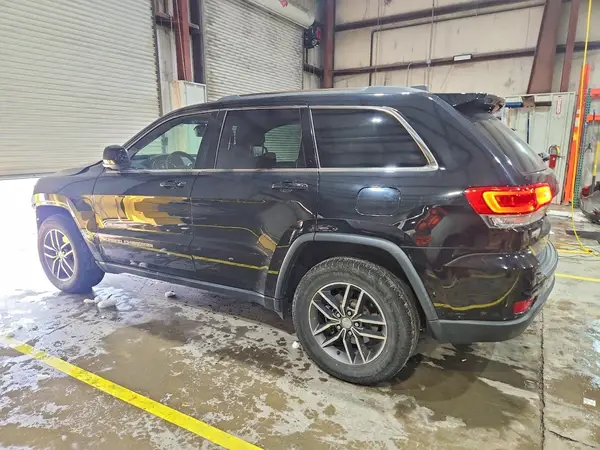 1C4RJEAG2JC361906 2018 JEEP GRAND CHEROKEE - Image 2